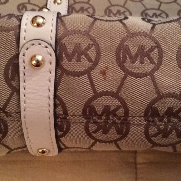 MICHAEL KORS STUDDED HANDBAG - Picture 6 of 7